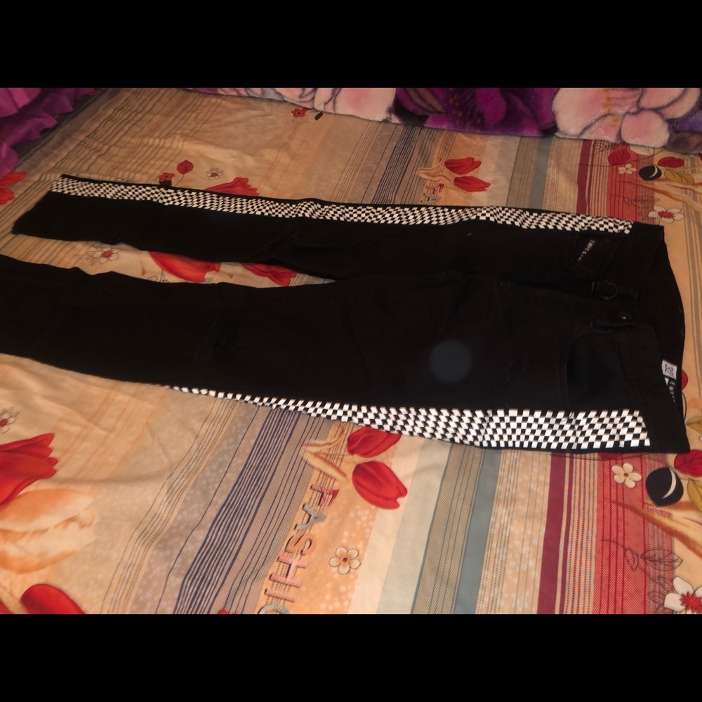Pant - Picture 2 of 3